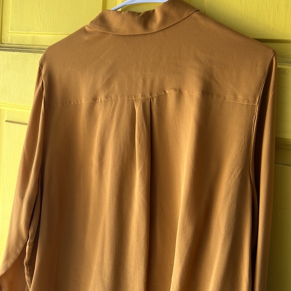 Scotch and soda mustard yellow drapey silk button up blouse xl never worn - Picture 4 of 5